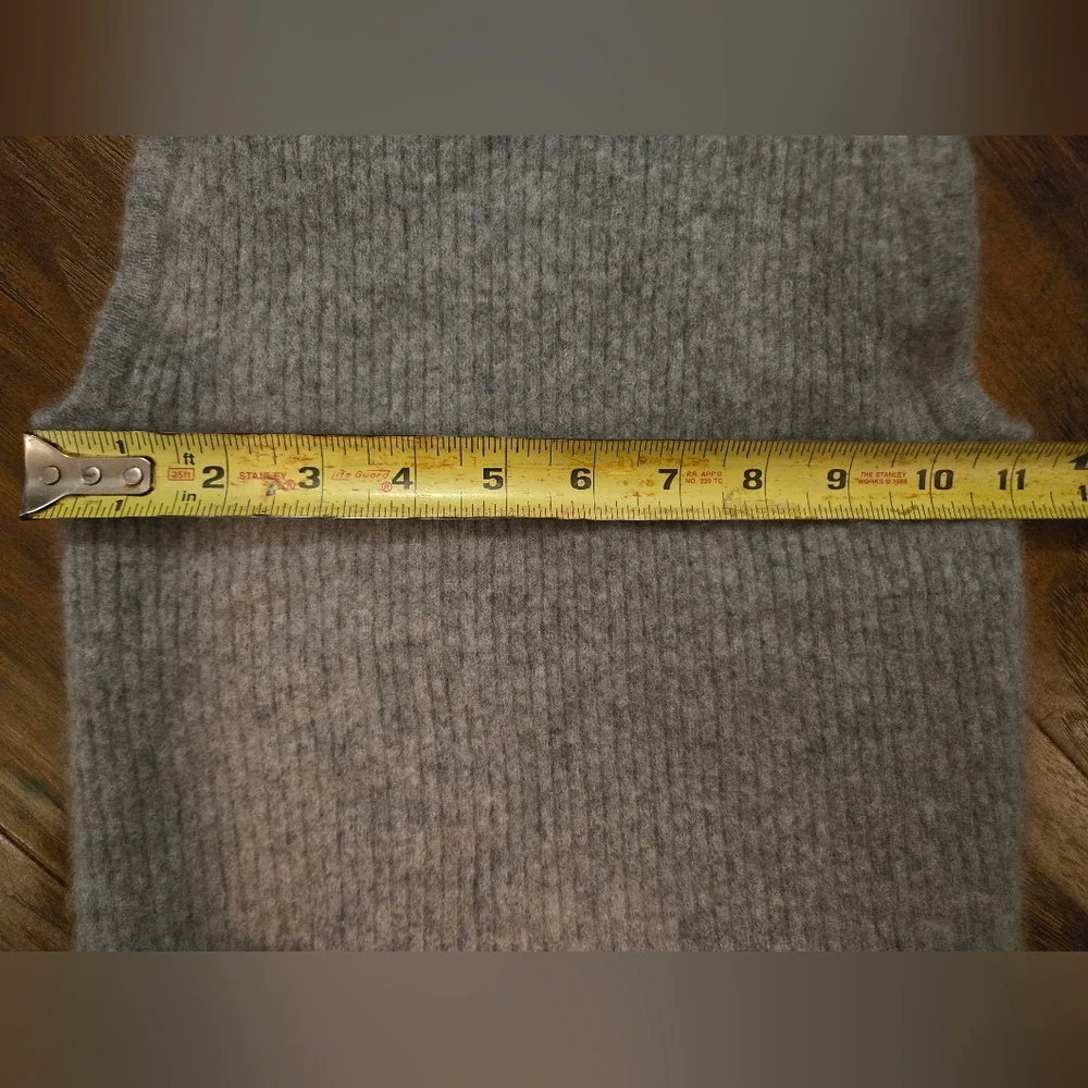 House Of Harlow Cashmere Ribbed Mock Neck Gray Sleeveless Top - Picture 7 of 9